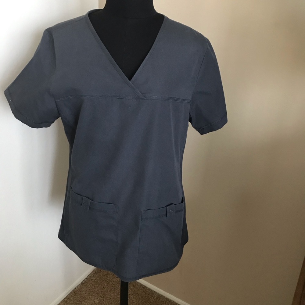 Cherokee Pro Flexible Scrub Top Gray Size S
EUC